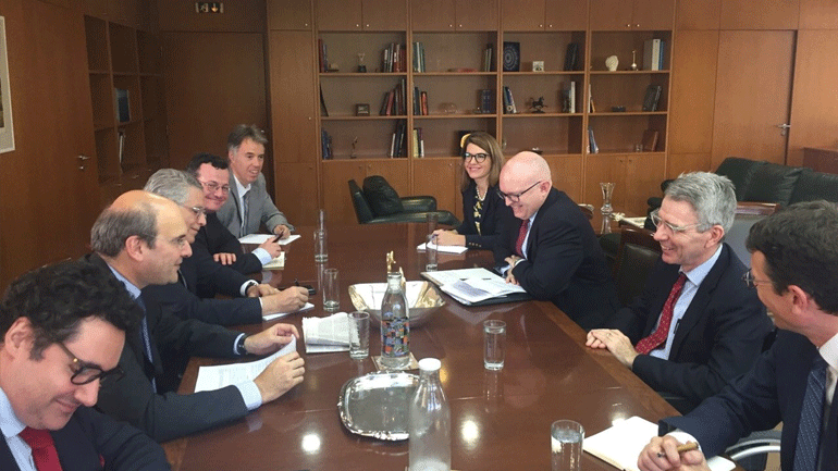 Συνάντηση Χατζηδάκη με τον υφυπουργό Εξωτερικών των ΗΠΑ, Φίλιπ Ρίκερ