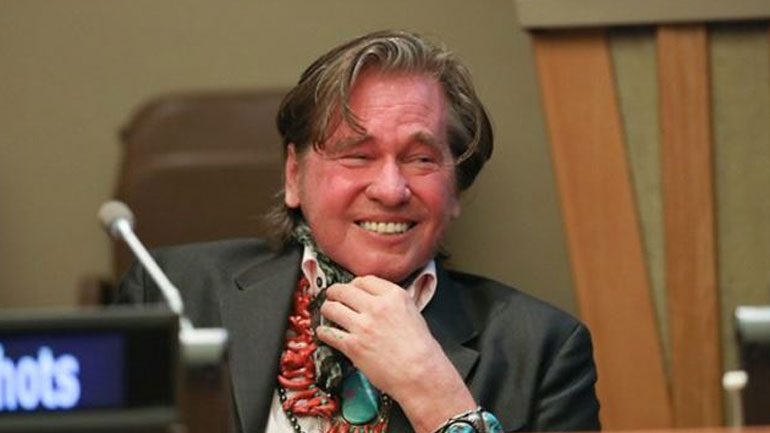 Val Kilmer: Η ομιλία του σε εκδήλωση του ΟΗΕ μετά την τραχειοστομία!