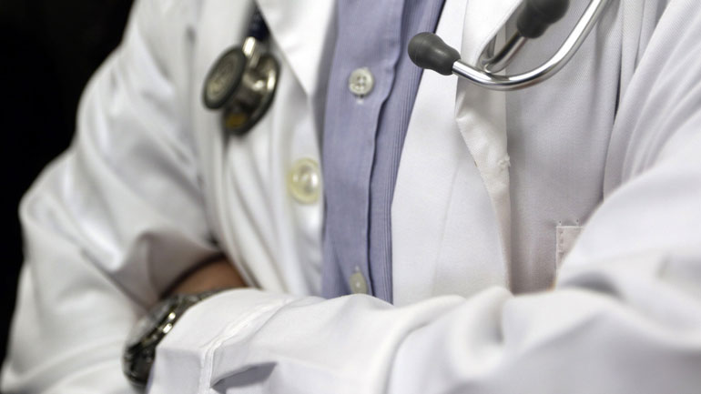 Γιατρός στην Αυστρία κατηγορείται ότι κακοποίησε τουλάχιστον 95 αγόρια