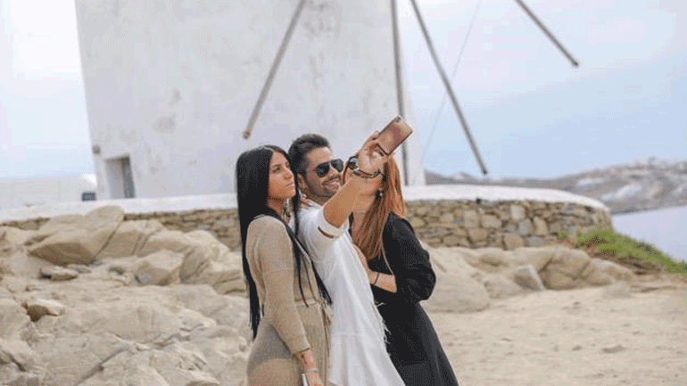 O Γιώργος Τσαλίκης διασκευάζει το απόλυτο hit των 90’s