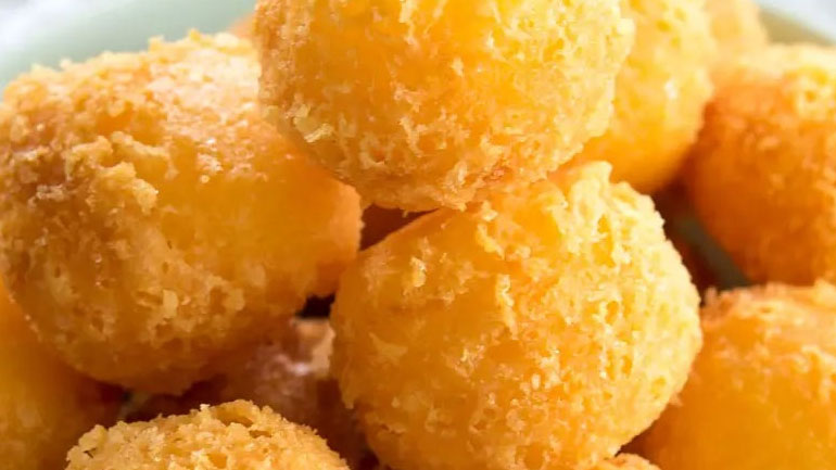 Τυρομπουκίτσες που λιώνουν στο στόμα!