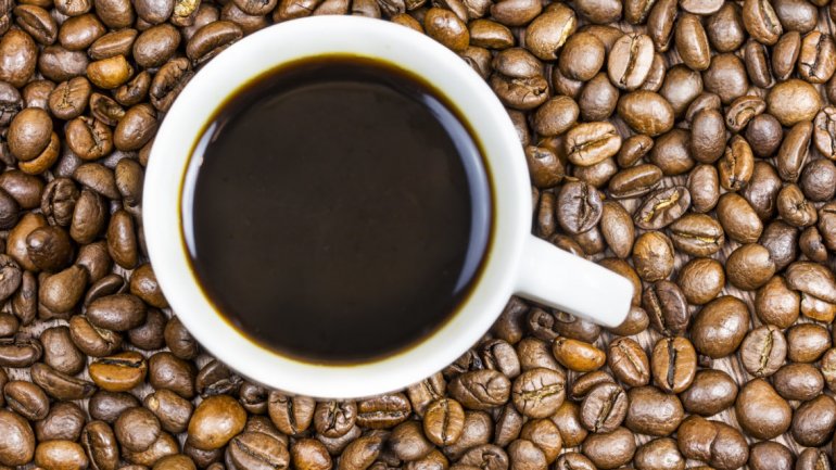 Ο καφές δεν σχετίζεται με τον καρκίνο