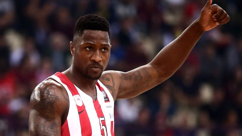 Παραμένει στον Ολυμπιακό ο Τσέρι