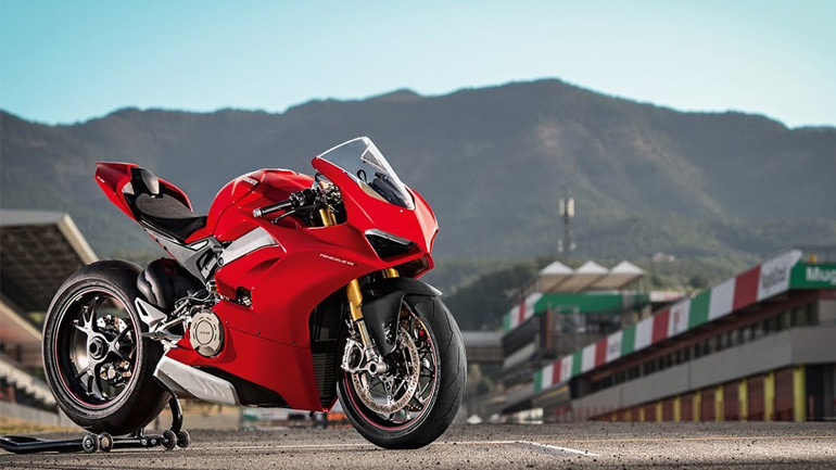 Έτσι… “απογειώνεται” το Ducati Panigale V4