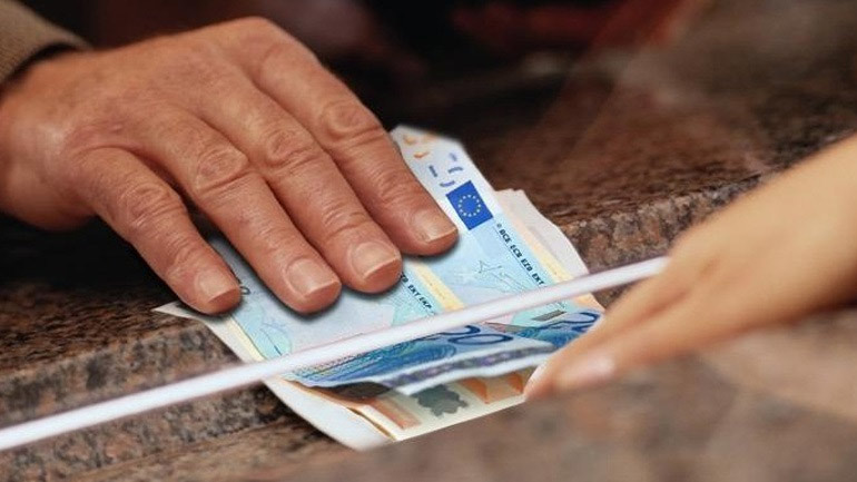 Βόλος: Εισέπραττε για τέσσερα χρόνια τη σύνταξη της νεκρής θείας της