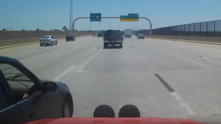 Τράκαραν με το έτσι θέλω! Τράκαραν με το έτσι θέλω!