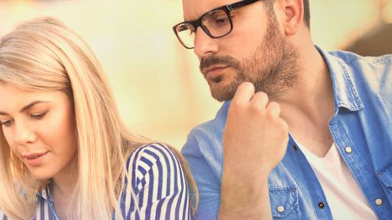 Ποια ζώδια έχουν την τάση να ελέγχουν το κινητό του συντρόφου τους;