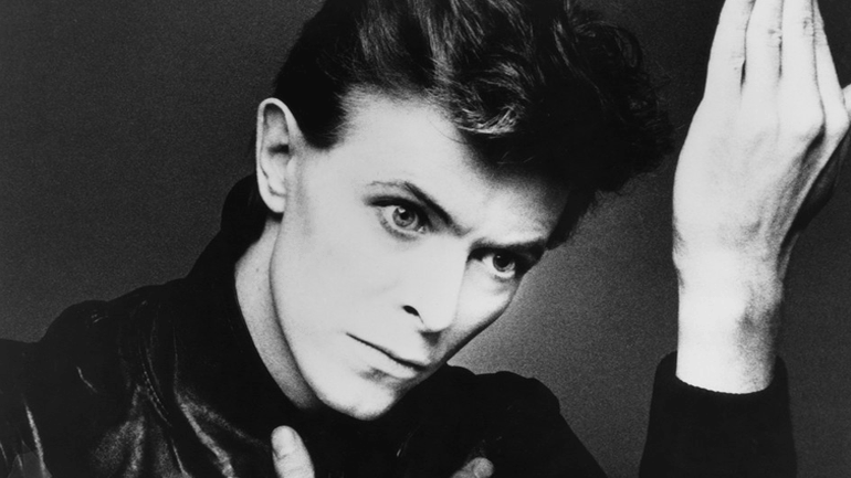Δείτε το νέο βίντεο «Space Oddity» του Ντέιβιντ Μπόουι με αφορμή την 50ή επέτειο του