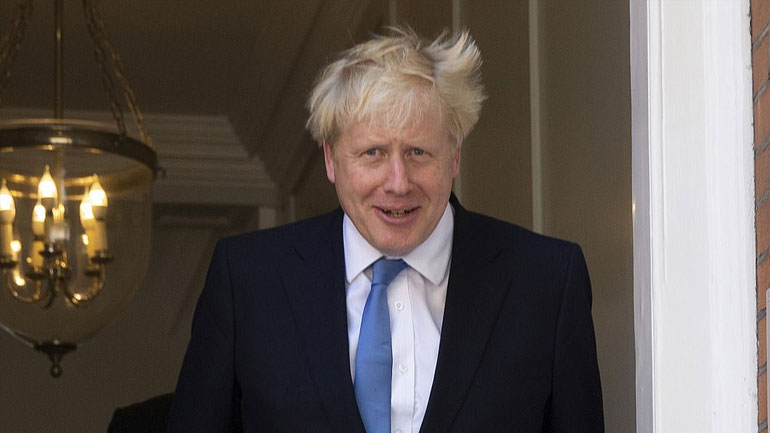 Φυλλορροεί η βρετανική κυβέρνηση υπό τον Τζόνσον