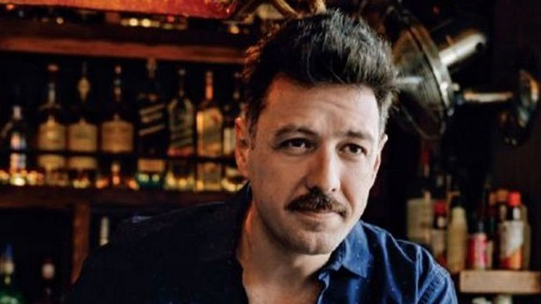 Μάνος Παπαγιάννης: Η αντίδρασή του μετά την εν ψυχρώ δολοφονία στην καφετέριά του στο Περιστέρι