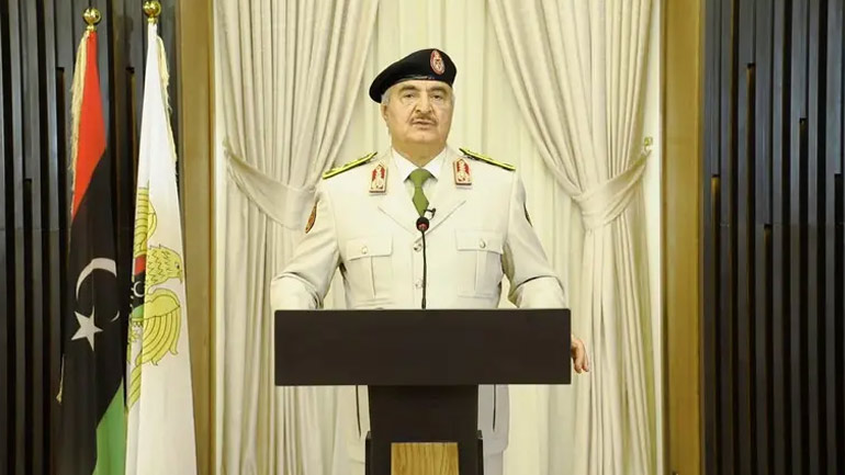 Λιβύη: Ο στρατάρχης Χάφταρ υπόσχεται «τη νίκη» των δυνάμεών του στην Τρίπολη «σύντομα»