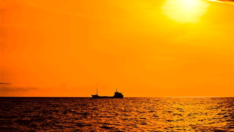 Οι ναυτικοί του ρωσικού τάνκερ που κατέσχεσε η Ουκρανία επιστρέφουν στη Μόσχα