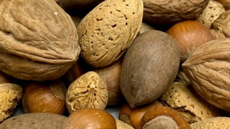 Η κατανάλωση ξηρών καρπών βελτιώνει τη σεξουαλική λειτουργία