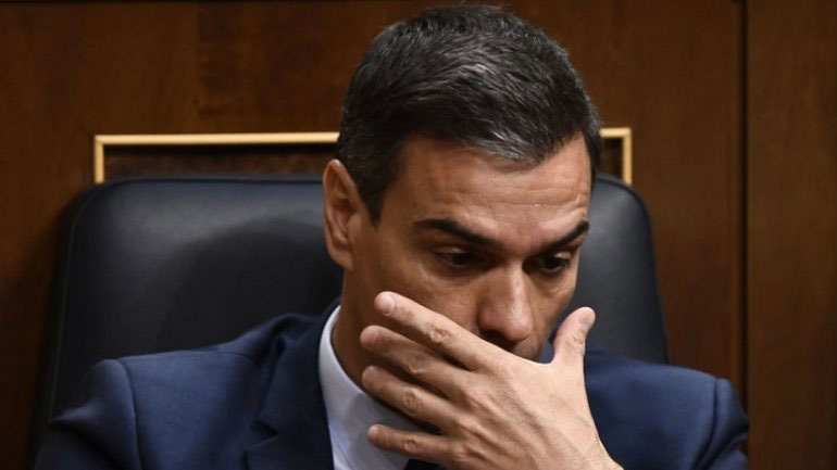 Ο Σάντσεθ έχασε την ψηφοφορία για παροχή ψήφου εμπιστοσύνης από το ισπανικό κοινοβούλιο