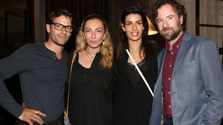 Τόνια Σωτηροπούλου – Ρούλα Ρέβη: Ο ξέφρενος χορός τους στη συναυλία του Κωστή Μαραβέγια