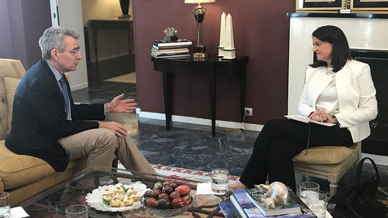 Συνάντηση της Ν. Κεραμέως με τον πρέσβη των ΗΠΑ στην Αθήνα, Τζέφρι Πάιατ