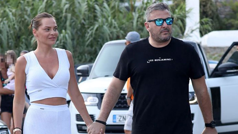 Υβόννη Μπόσνιακ: Το τρυφερό στιγμιότυπο με τον Αντώνη Ρέμο στη συναυλία του στη Μύκονο!