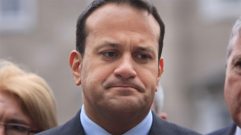 Βαράντκαρ: «Ένωση Ιρλανδίας με Βόρεια Ιρλανδία σε περίπτωση σκληρού Brexit»