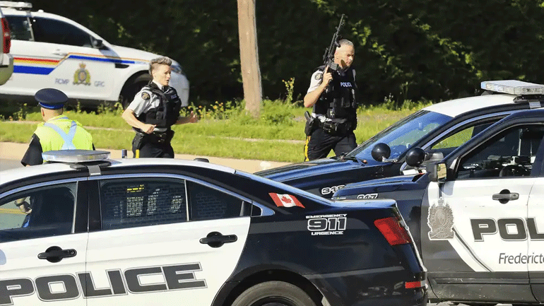 Καναδάς: Σε εξέλιξη έρευνες για τον εντοπισμό δύο υπόπτων για τις δολοφονίες τριών ανθρώπων