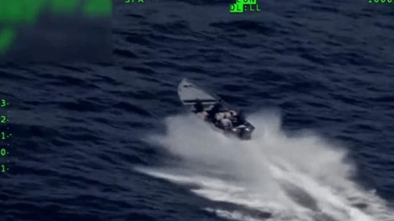 ΗΠΑ: Kαρέ – Καρέ η καταδίωξη ταχύπλοου διακινητών ουσιών από την ακτοφυλακή