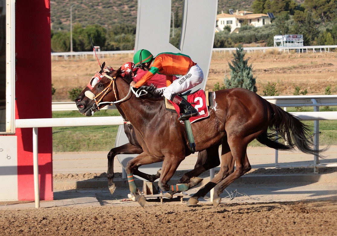 Ο ΣΤΡΕΪΝΤΖΕΡΙΝΔΕΝΑΪΤ επικρατεί με την μικρότερη δυνατή διαφορά
