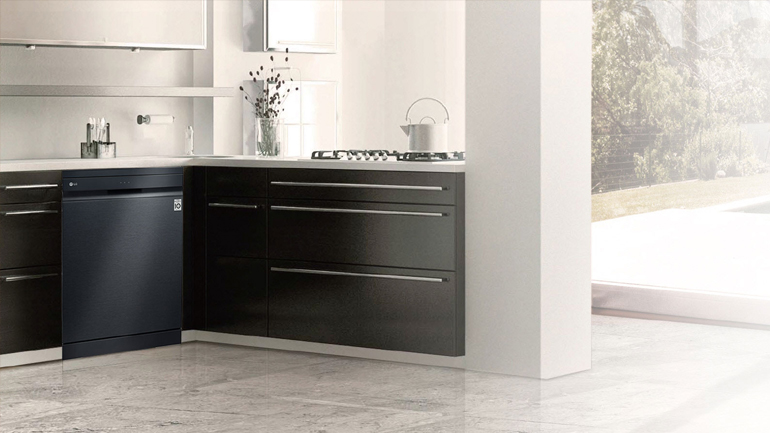 LG: Υψηλή αισθητική και απόδοση από το νέο πλυντήριο πιάτων με ατμό και τεχνολογία QuadWash