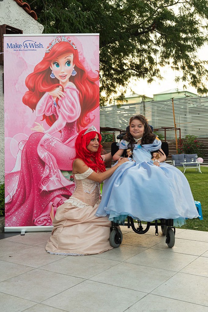 Η Μαρία με την πριγκίπισσα Άριελ