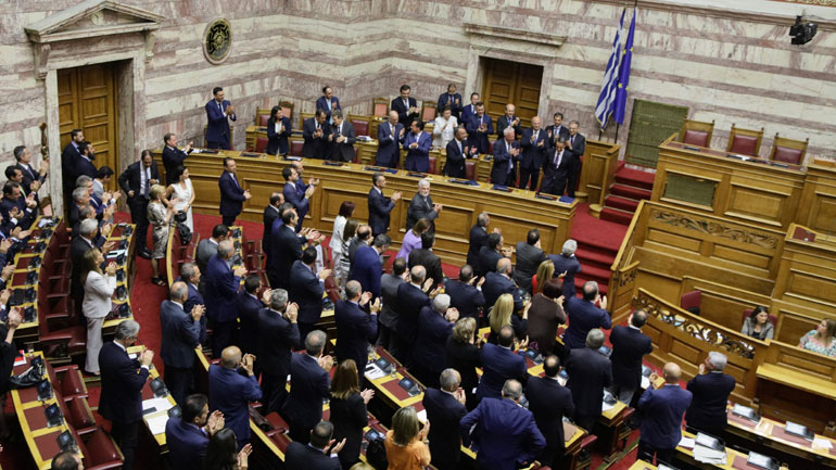 Ξεκίνησε η συζήτηση στην Ολομέλεια για το φορολογικό