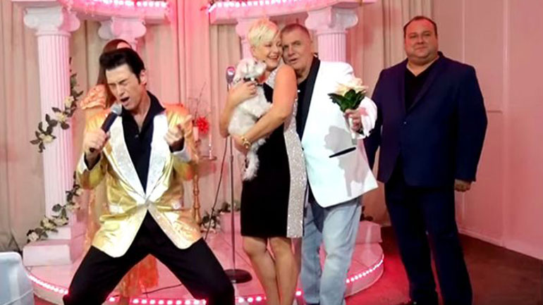 Ο Γιώργος Τράγκας  ανανέωσε τους όρκους του γάμου του στο Λας Βέγκας