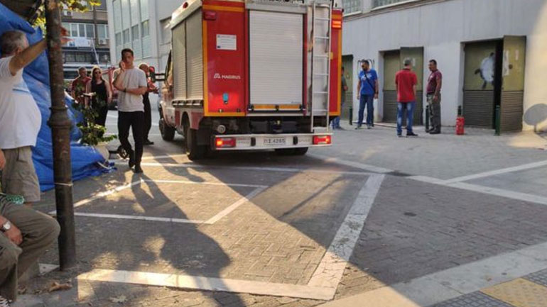 Ισχυρή έκρηξη στα δικαστήρια της Λάρισας