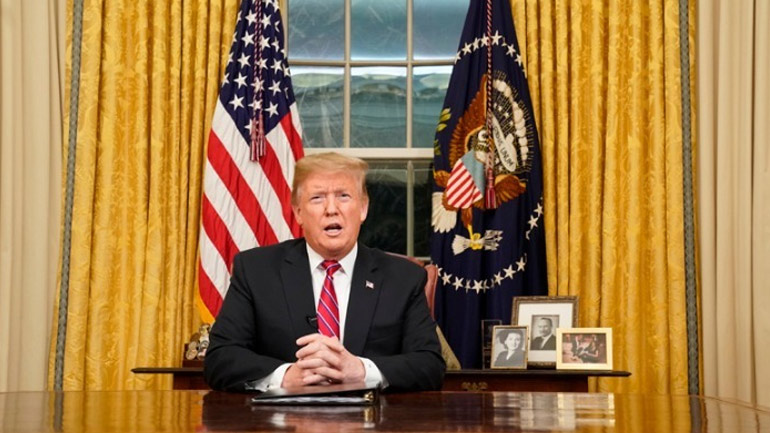 Τραμπ: Οι ΗΠΑ θα επιβαρύνουν με δασμούς την Κίνα μέχρι την επίτευξη εμπορικής συμφωνίας