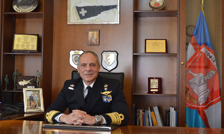 O αντιναύαρχος Αλέξανδρος Διακόπουλος