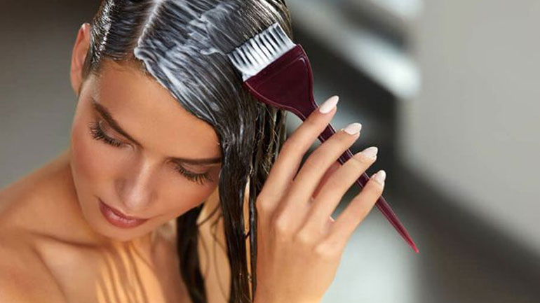 Ενυδατική μάσκα μαλλιών με μόνο δύο υλικά!