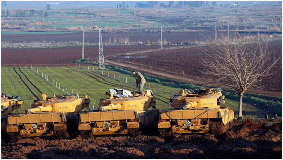 Τουρκικές μονάδες στα σύνορα με τη Συρία