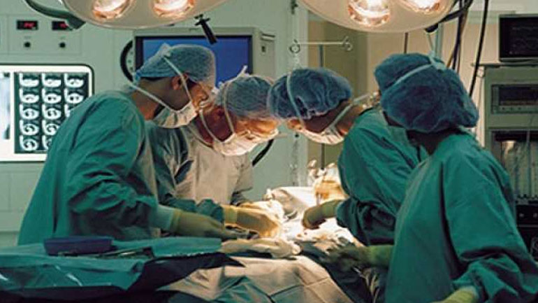 Ινδία: Γιατροί έβγαλαν 526 δόντια από το στόμα ενός 7χρονου