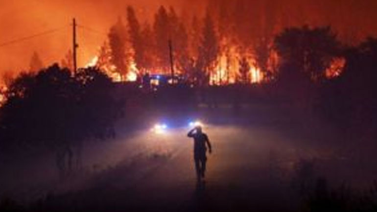 Συνεχίζονται οι προσπάθειες για την κατάσβεση των δασικών πυρκαγιών στη Σιβηρία