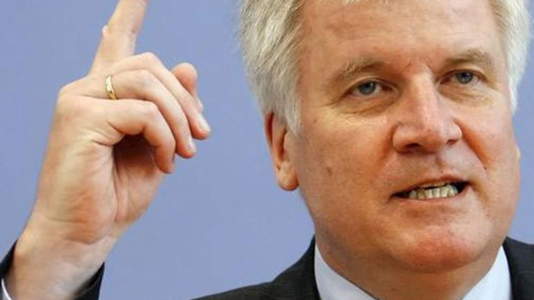 Ελέγχους στα σύνορα με την Ελβετία θέλει να επιβάλει ο υπουργός Εσωτερικών της Γερμανίας