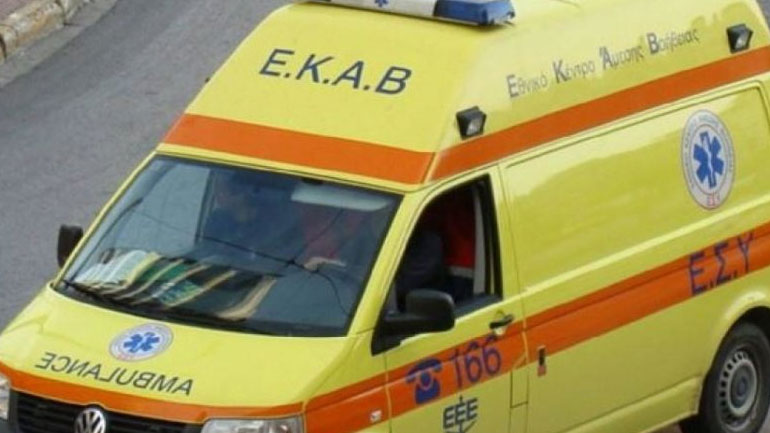 Ρέθυμνο: Καθόταν στο καφενείο και ξαφνικά άγνωστος του επιτέθηκε με μαχαίρι!