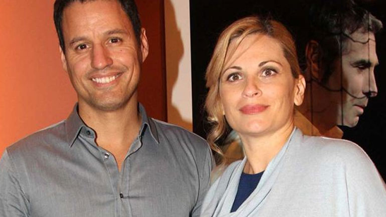 Θεοφανία Παπαθωμά: Δείτε την ηθοποιό στην παραλία με την τριών ετών κόρη της