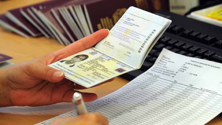 Καβάλα: Επιχείρησαν να ταξιδέψουν με πλαστά διαβατήρια