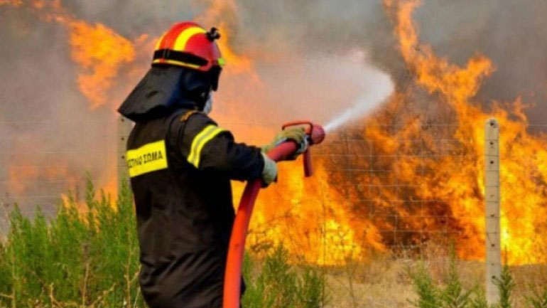 Πολύ υψηλός ο κίνδυνος πυρκαγιάς την Τρίτη