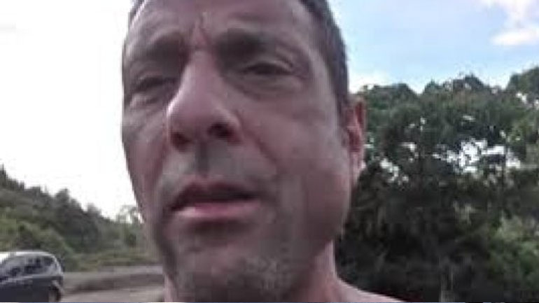 Χαλκιδική: Καταγγέλλει ότι τον χτύπησαν επειδή δεν έκατσε στην ξαπλώστρα του beach bar