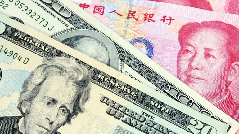 Εμπορικός πόλεμος: Η ισοτιμία του κινεζικού νομίσματος έναντι του αμερικανικού στο χαμηλότερο επίπεδο από το 2010