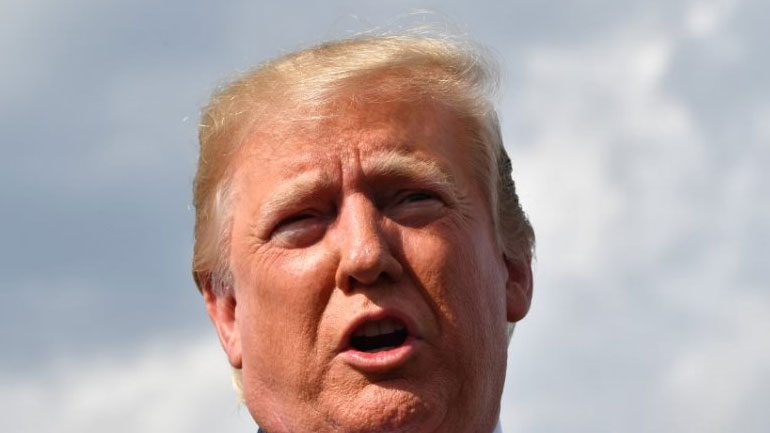 Ο Τραμπ ζητεί την ταχεία εκτέλεση των δραστών μαζικών επιθέσεων