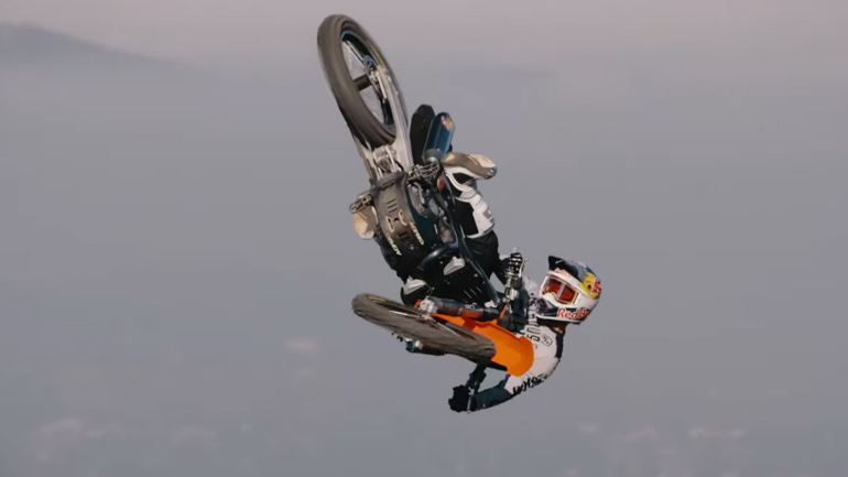 Δυναμικό comeback από τον Tyler Bareman