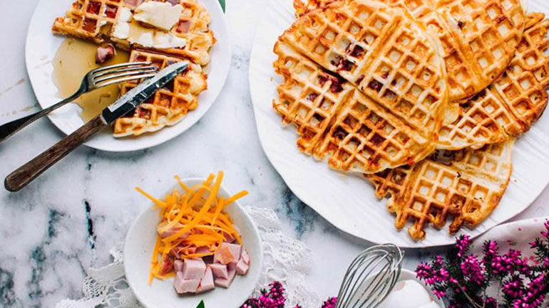 Αλμυρές βάφλες για ένα μοναδικό πρωινό!