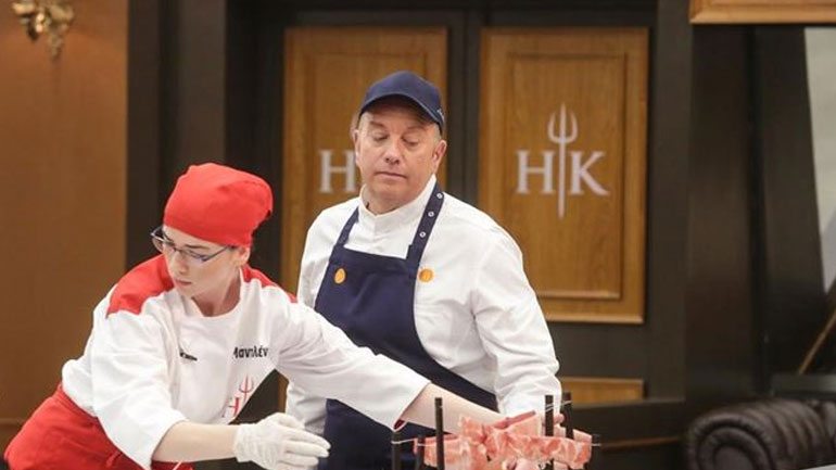 Μάγειρας καταγγέλλει πως έπεσε θύμα σωματικής βίας σε εστιατόριο του Έκτορα Μποτρίνι – Η απάντηση του σεφ Μάγειρας καταγγέλλει πως έπεσε θύμα σωματικής βίας σε εστιατόριο του Έκτορα Μποτρίνι – Η απάντηση του σεφ