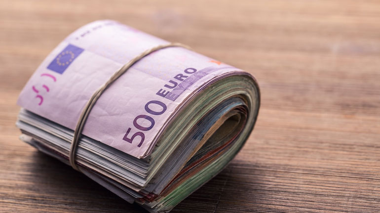 Γερμανία: Μυστηριώδης ευεργέτης διένειμε δωρεές 200.000 ευρώ σε ρευστό