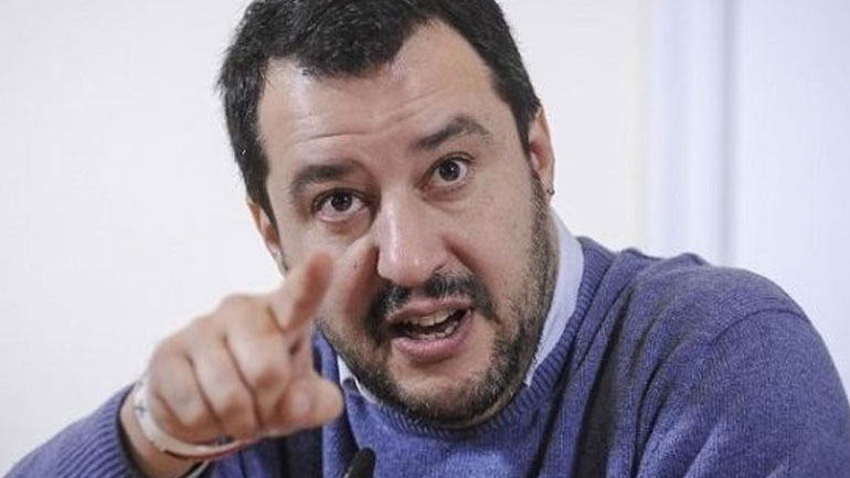 Ενισχυμένος βγήκε ο ηγέτης της Λέγκα μετά την έγκριση του νόμου για τη μετανάστευση από τη Γερουσία