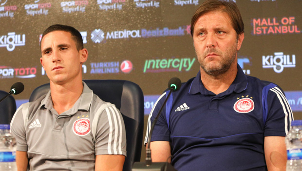 Μαρτίνς: «Να μην ξεχάσουμε την ταυτότητά μας»